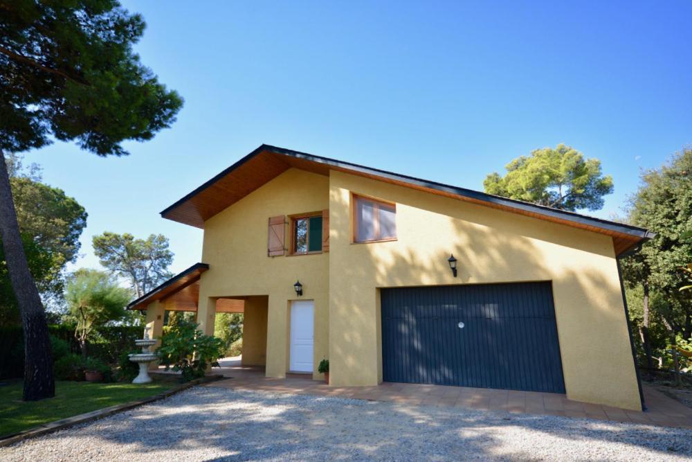 Casa Feliz Villa Sant Cebria de Vallalta Exterior photo