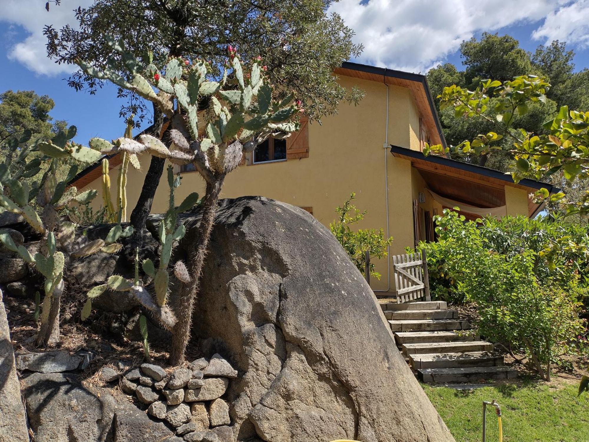 Casa Feliz Villa Sant Cebria de Vallalta Exterior photo