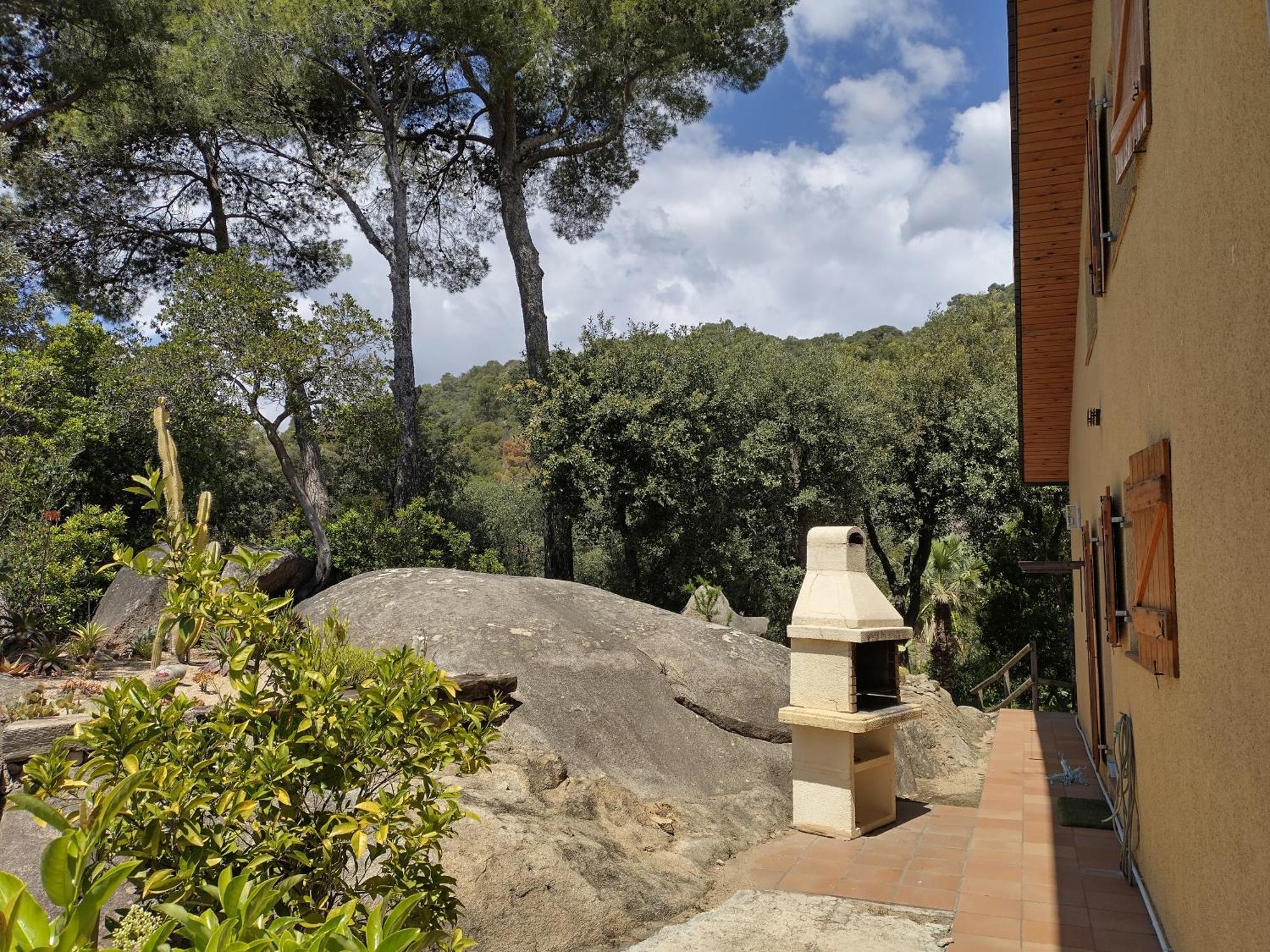 Casa Feliz Villa Sant Cebria de Vallalta Exterior photo